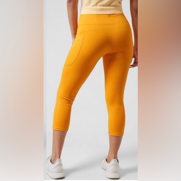 ATHLETA ULTIMATE STASH II CAPRI - Picture 2 of 7